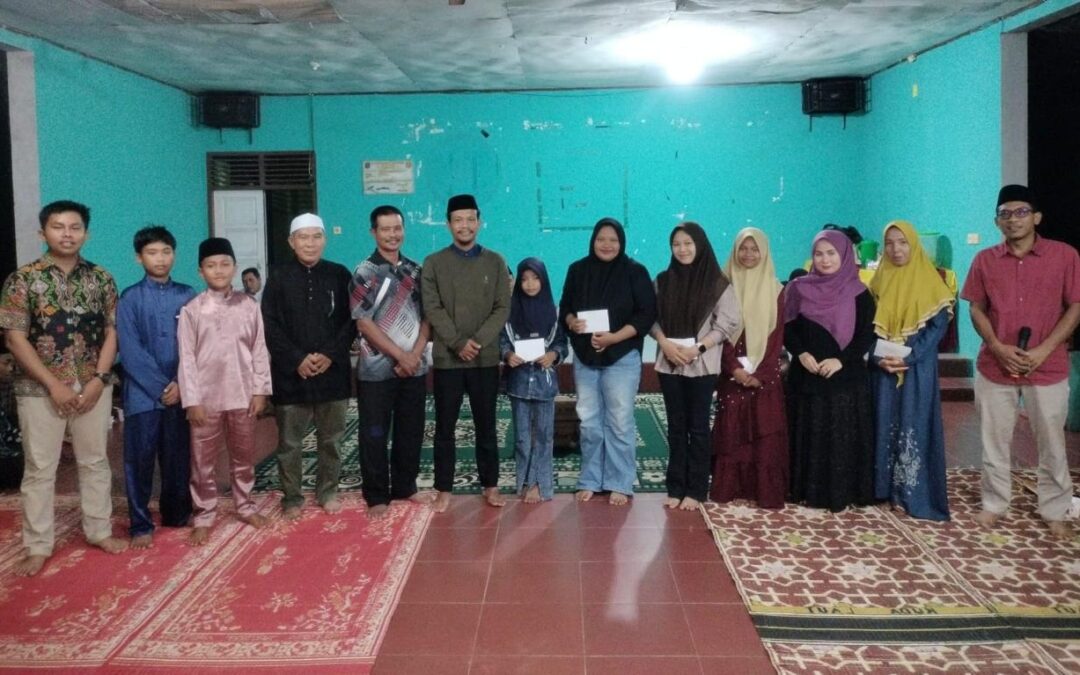 PEMERINTAH DESA API – API BERIKAN PENGHARGAAN DAN APRESIASI KEPADA MASYARAKAT YANG BERPRESTASI DI TINGKAT KECAMATAN TAHUN 2025